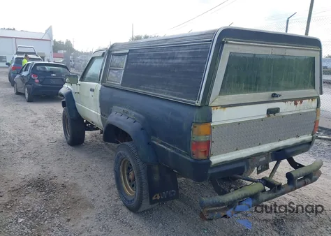 1987 Toyota Pickup Rn63 Std из США, поврежденный, VIN JT4RN63R5H0097617